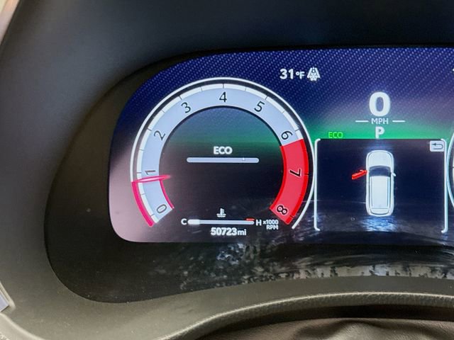 Used 2023 Toyota Highlander Limited image 12