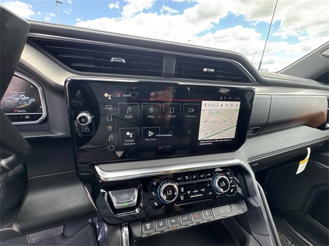 New 2025 GMC Sierra 2500 Denali w/ Denali Reserve Package image 16