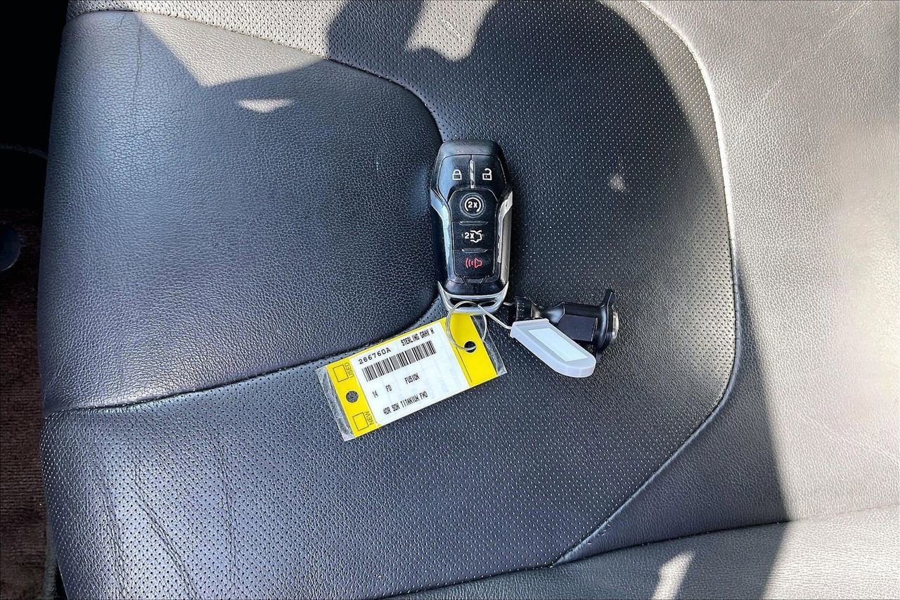 Used 2014 Ford Fusion Titanium FWD image 32