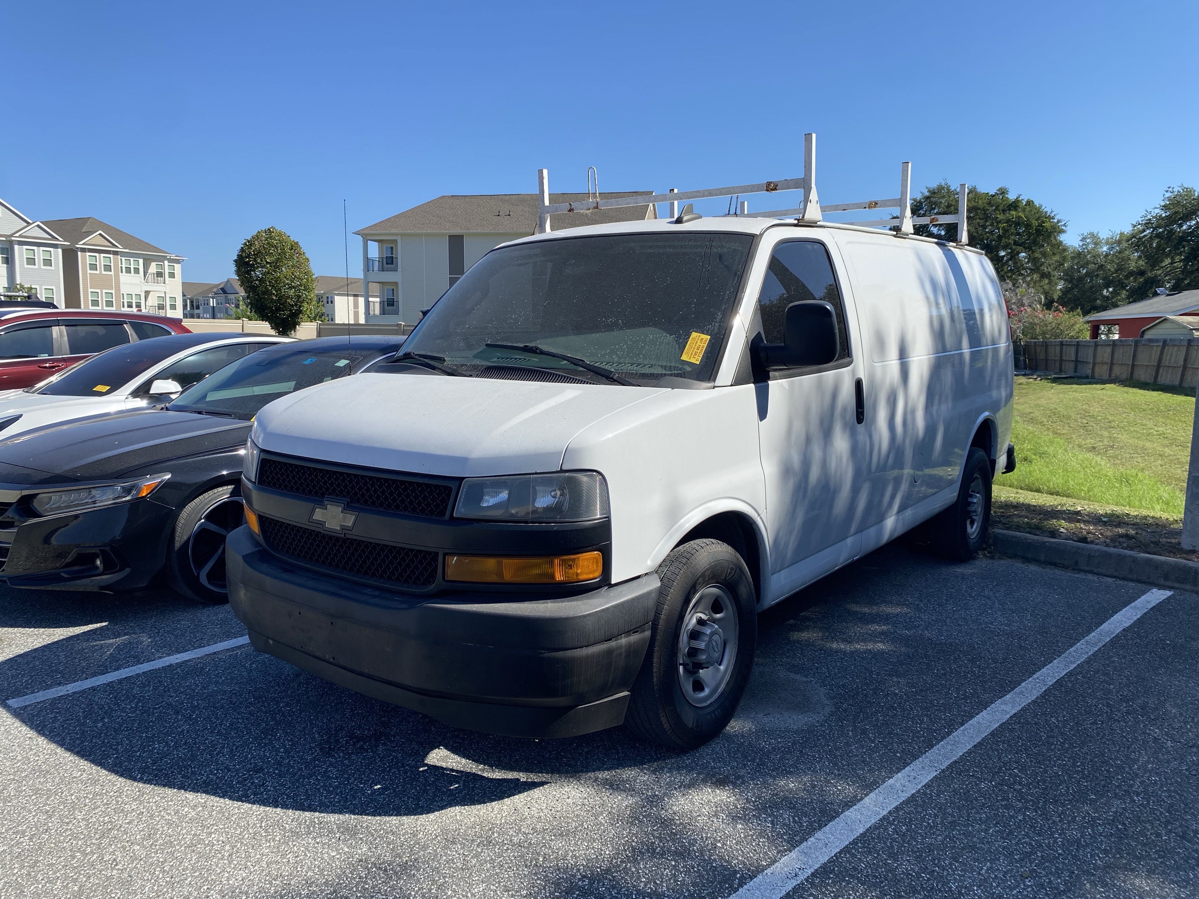 Used 2019 Chevrolet Express 2500 RWD image 13
