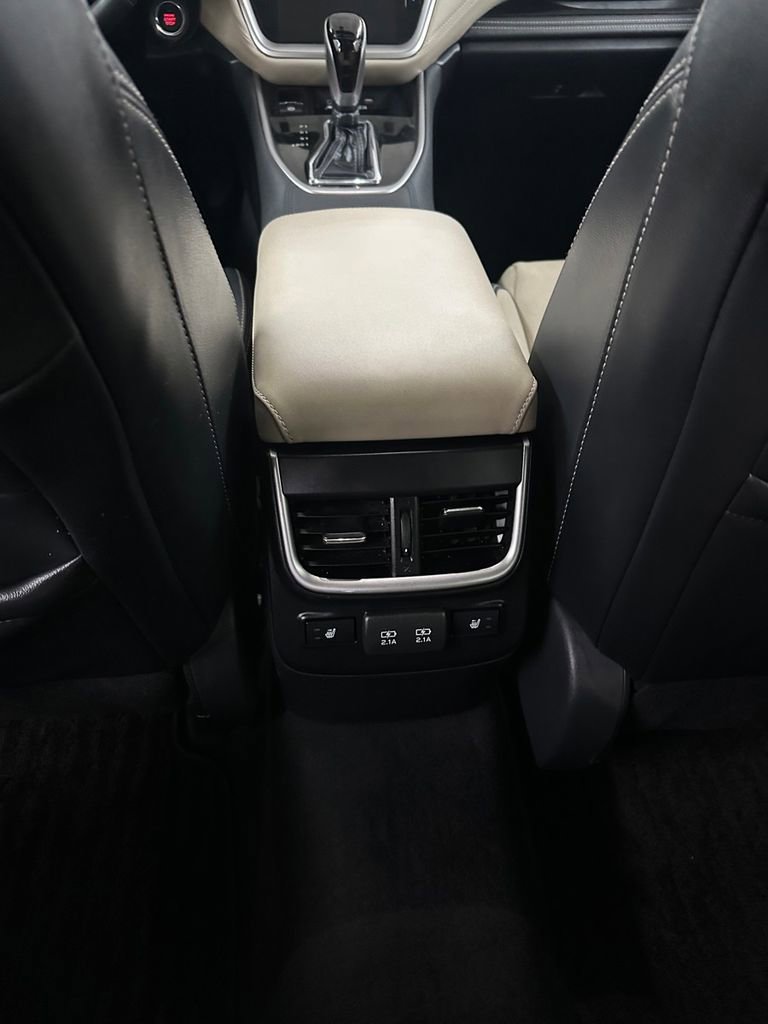 Used 2021 Subaru Outback Limited image 27