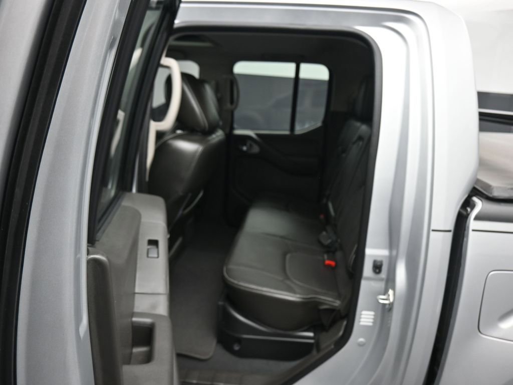 Used 2021 Nissan Frontier PRO-4X w/ Pro-4x Utility Package image 31
