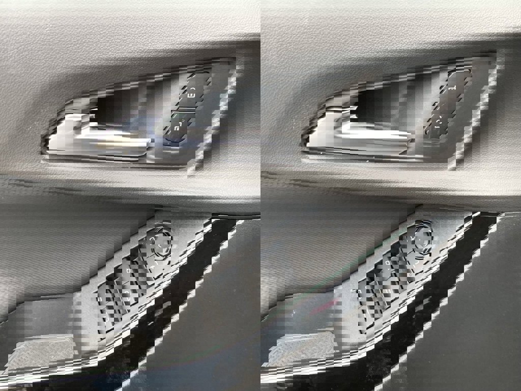 New 2026 Chevrolet Equinox LT w/ Convenience Package II image 20