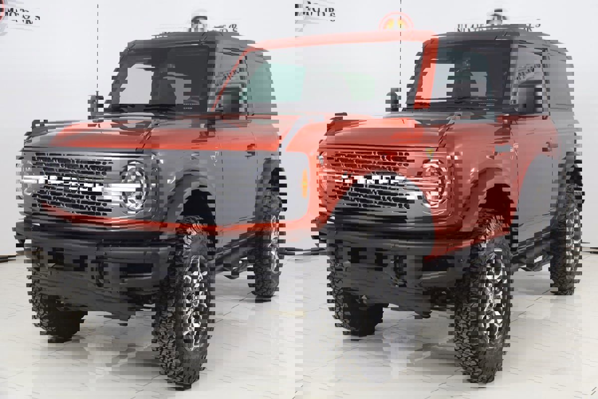 Used 2024 Ford Bronco Badlands image 5