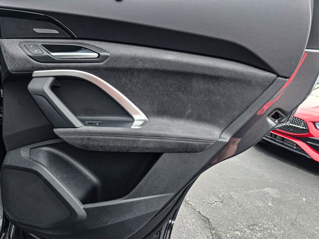 Used 2025 Audi SQ5 Prestige image 37