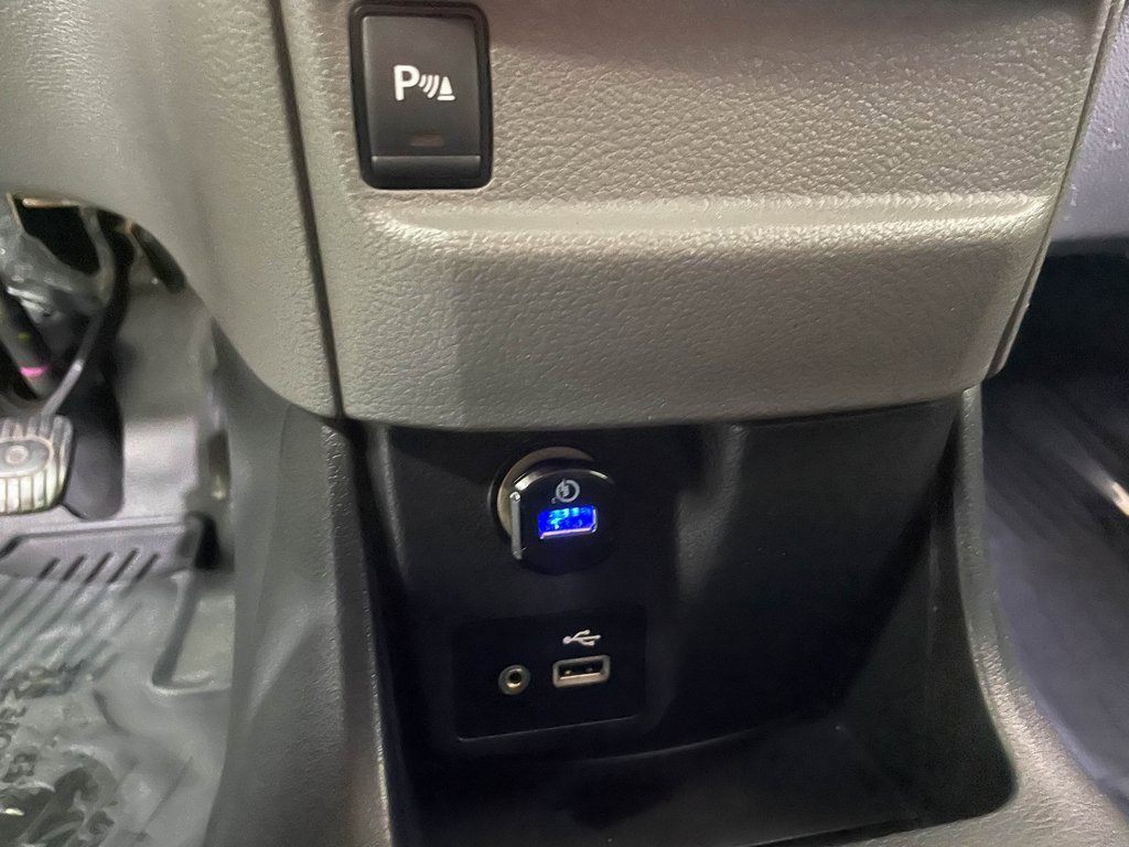 Used 2020 Nissan NV200 S image 20