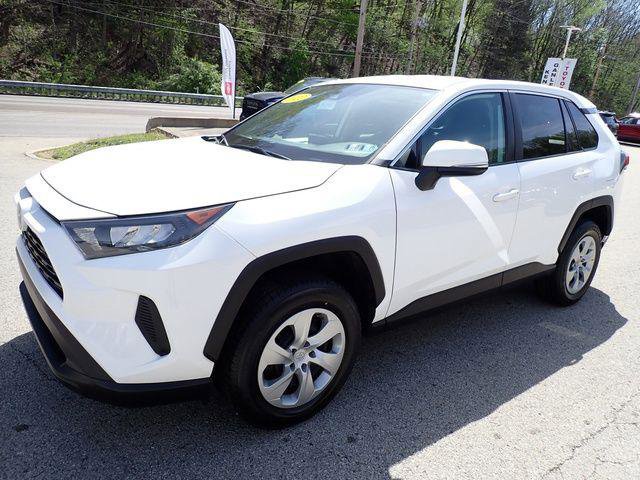 Certified 2022 Toyota RAV4 LE w/ Carpet Mat Package (TMS) FWD image 10