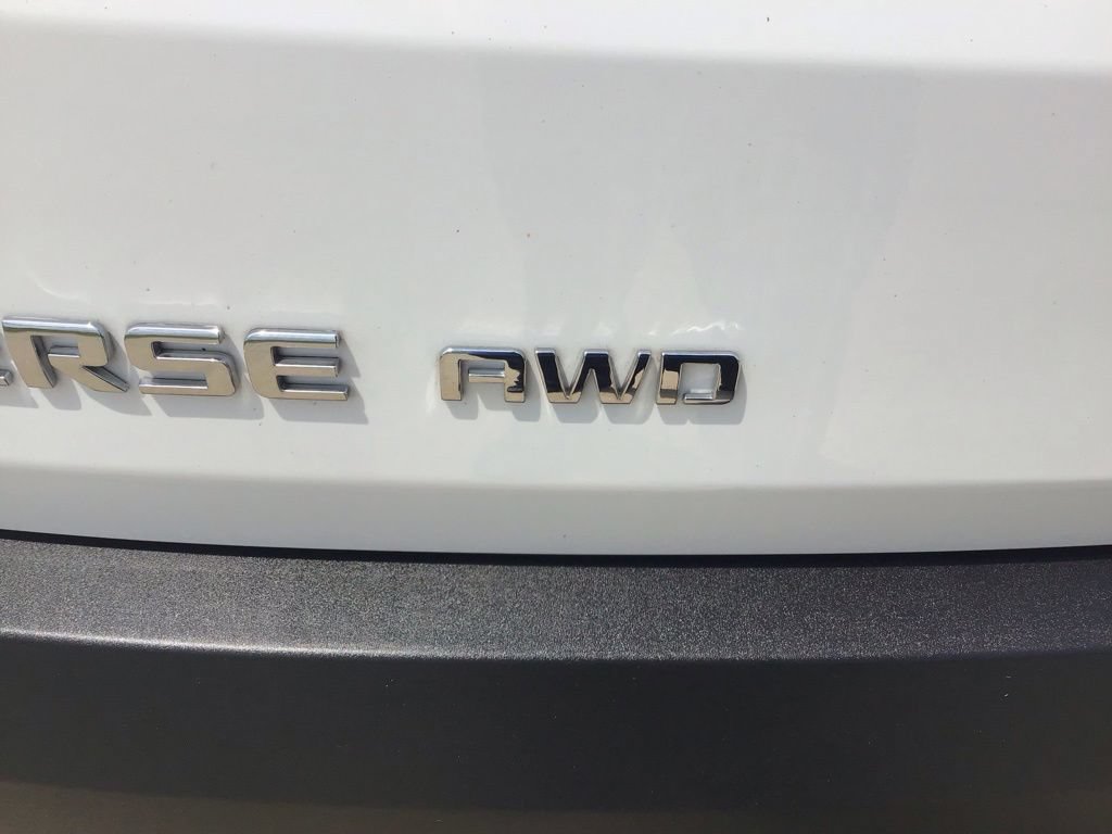 Used 2023 Chevrolet Traverse LT AWD/4WD image 33
