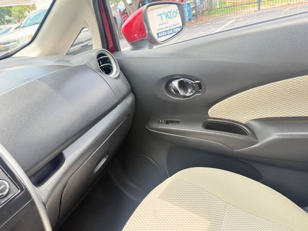 Used 2015 Nissan Versa Note SV FWD image 13