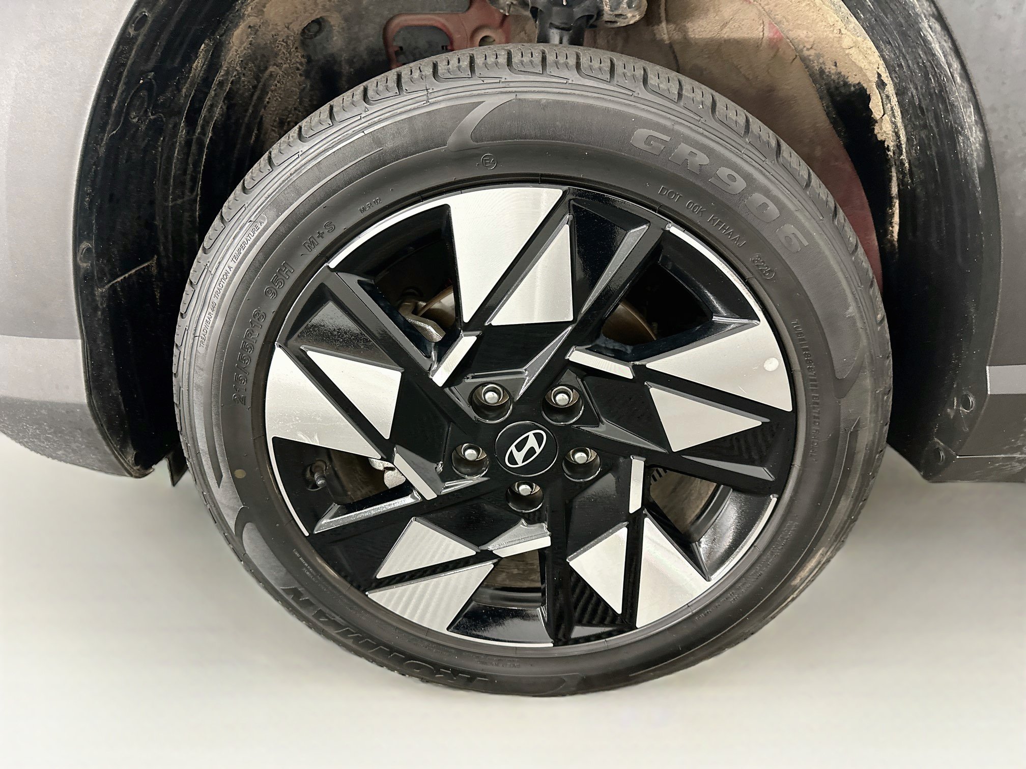 Used 2025 Hyundai Kona SEL AWD/4WD image 35