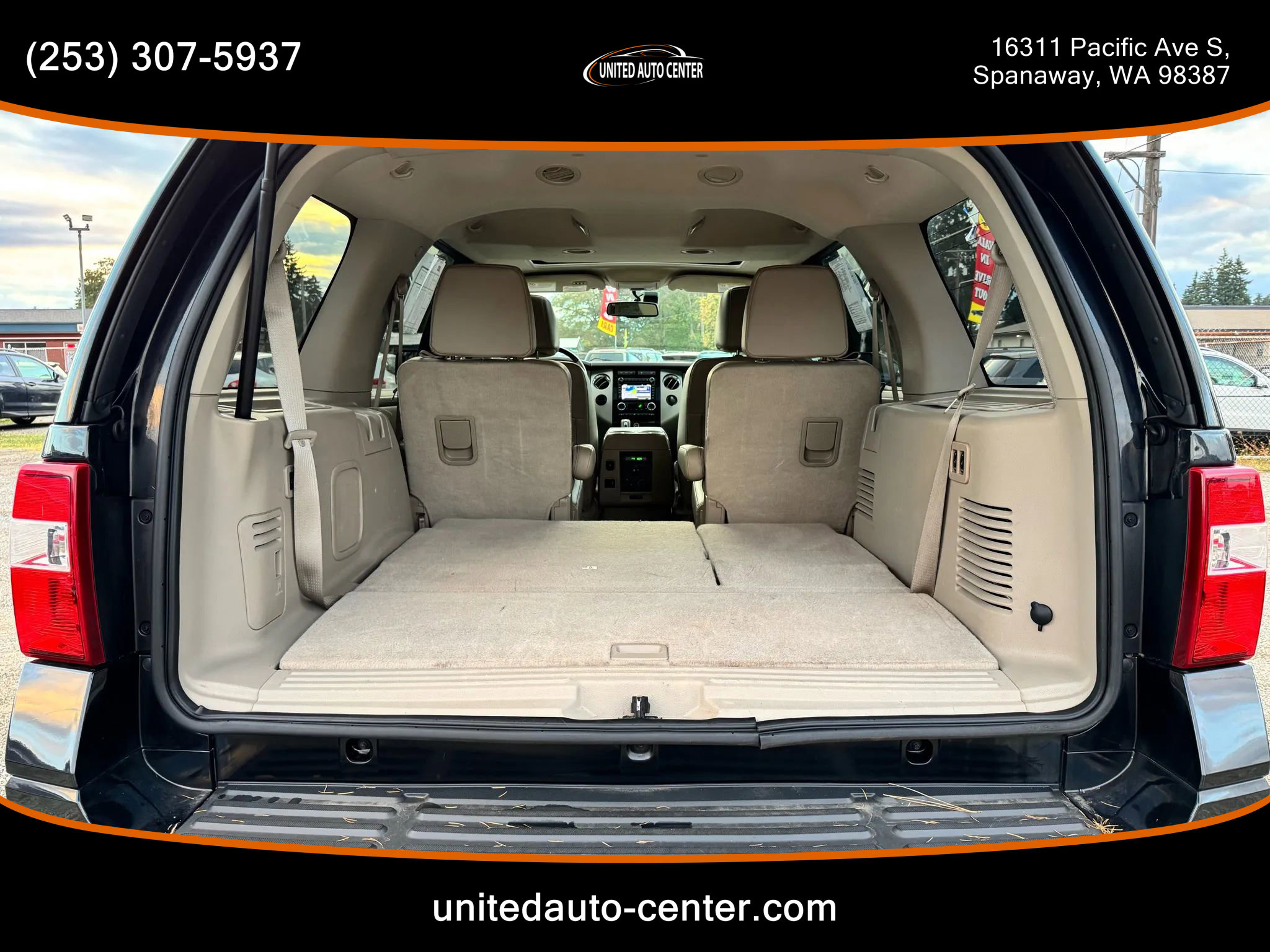 Used 2013 Ford Expedition Limited image 21