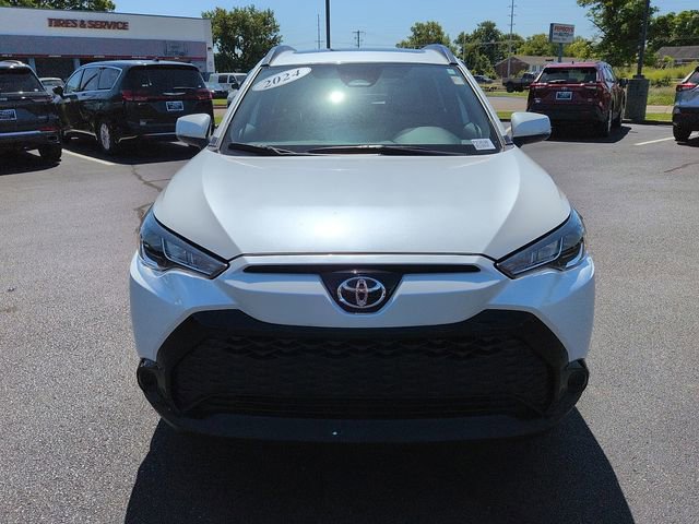 Used 2024 Toyota Corolla Cross AWD Hybrid w/ Moonroof Package image 2