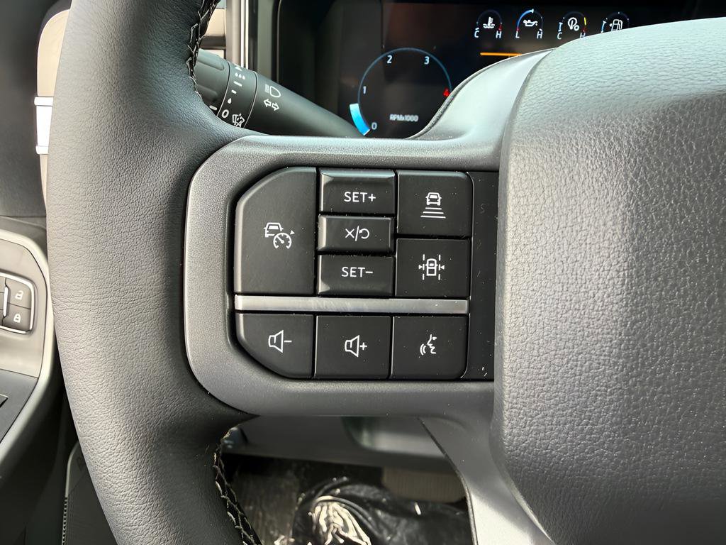 New 2026 Ford F350 Lariat w/ Black Appearance Package image 21