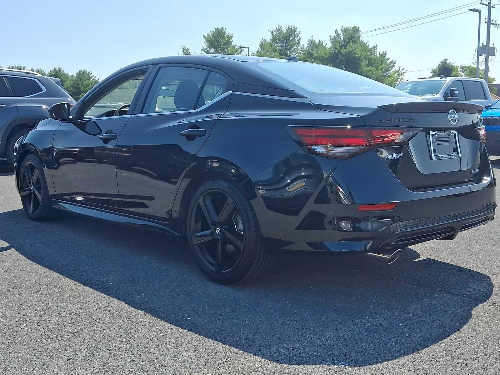 Certified 2023 Nissan Sentra SR w/ Midnight Edition Package FWD image 4