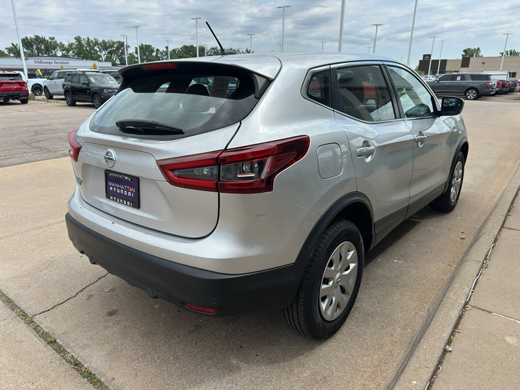 Used 2020 Nissan Rogue Sport S FWD image 5