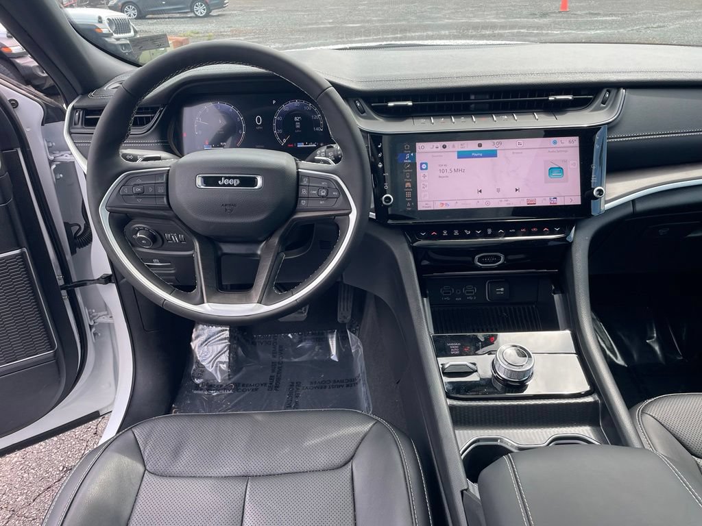 New 2026 Jeep Grand Cherokee Limited AWD/4WD image 4