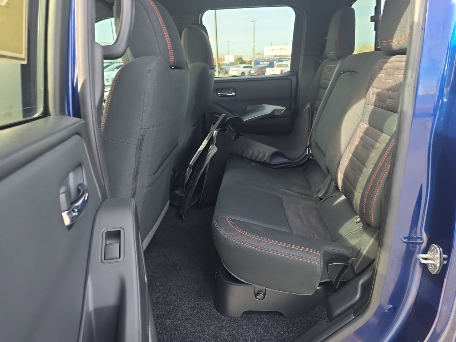 Used 2022 Nissan Frontier PRO-4X image 23