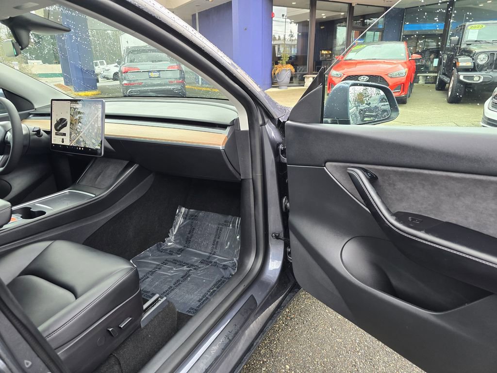 Used 2021 Tesla Model Y Performance image 11