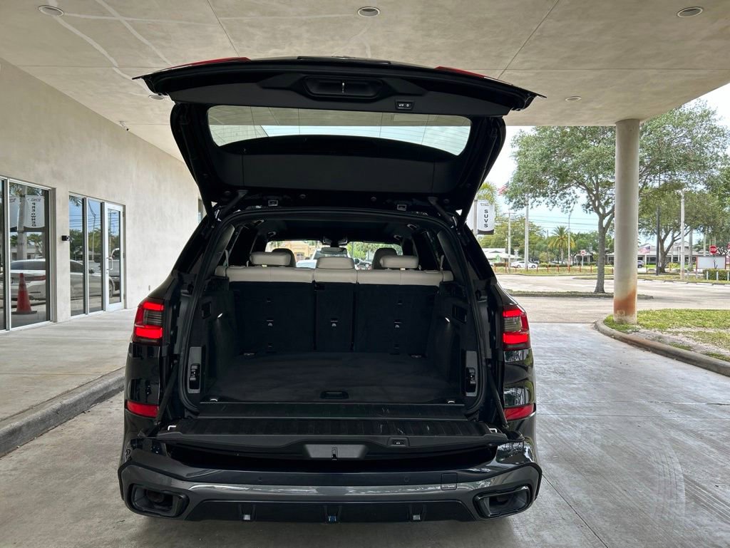 Used 2022 BMW X5 sDrive40i w/ M Sport Package RWD image 36