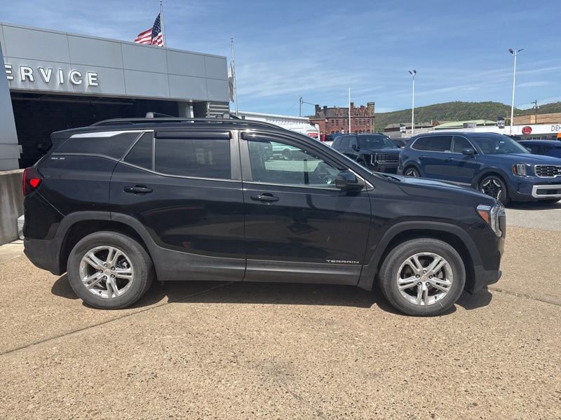 Used 2022 GMC Terrain SLE w/ Driver Convenience Package AWD/4WD image 6
