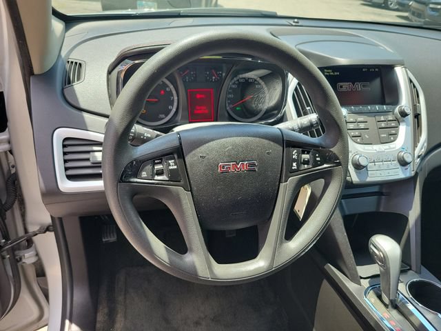 Used 2015 GMC Terrain SLE FWD image 17
