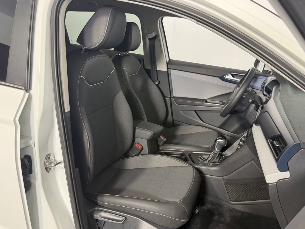 Used 2024 Volkswagen Taos SE FWD image 34