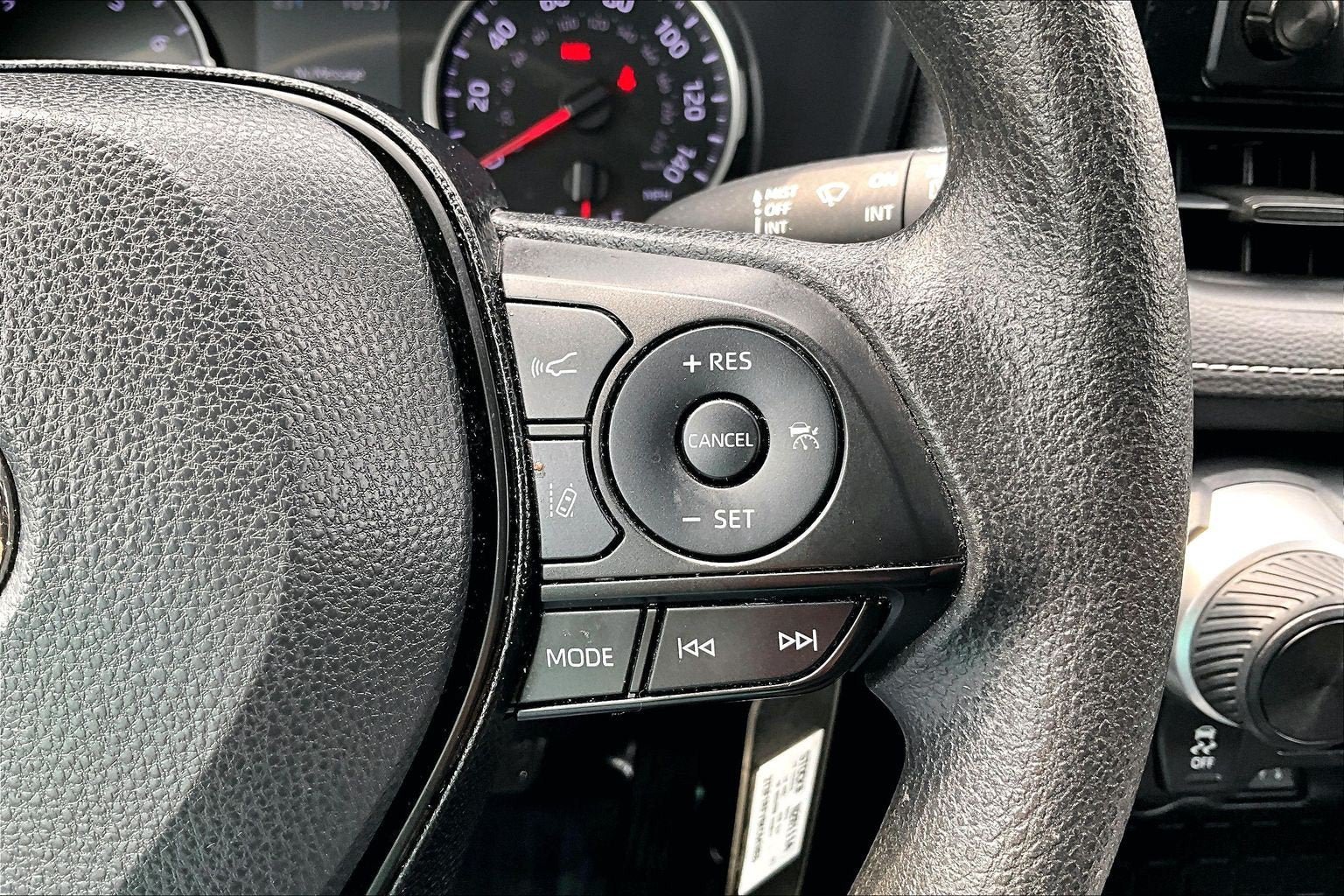 Used 2019 Toyota RAV4 LE w/ All Weather Liner Package AWD/4WD image 18