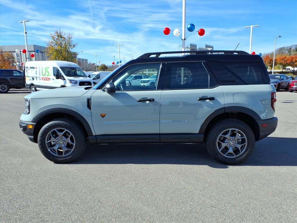 Used 2024 Ford Bronco Sport Badlands image 2