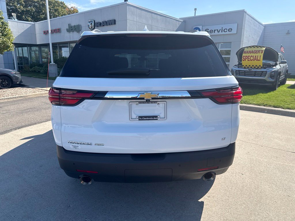 Used 2023 Chevrolet Traverse LT AWD/4WD image 6