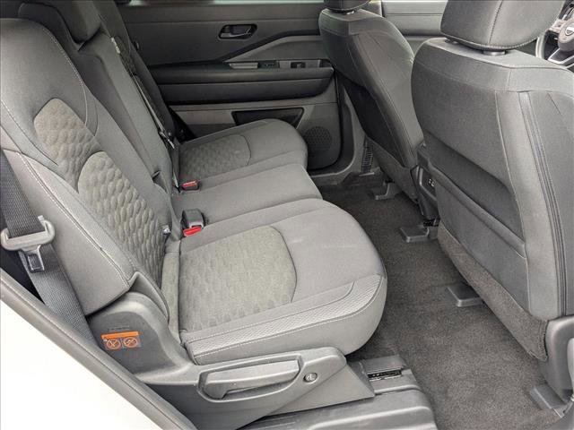 Certified 2024 Nissan Pathfinder S image 20