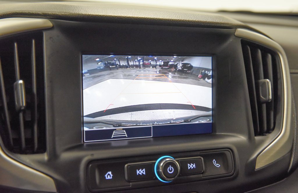 Used 2023 GMC Terrain SLE image 21