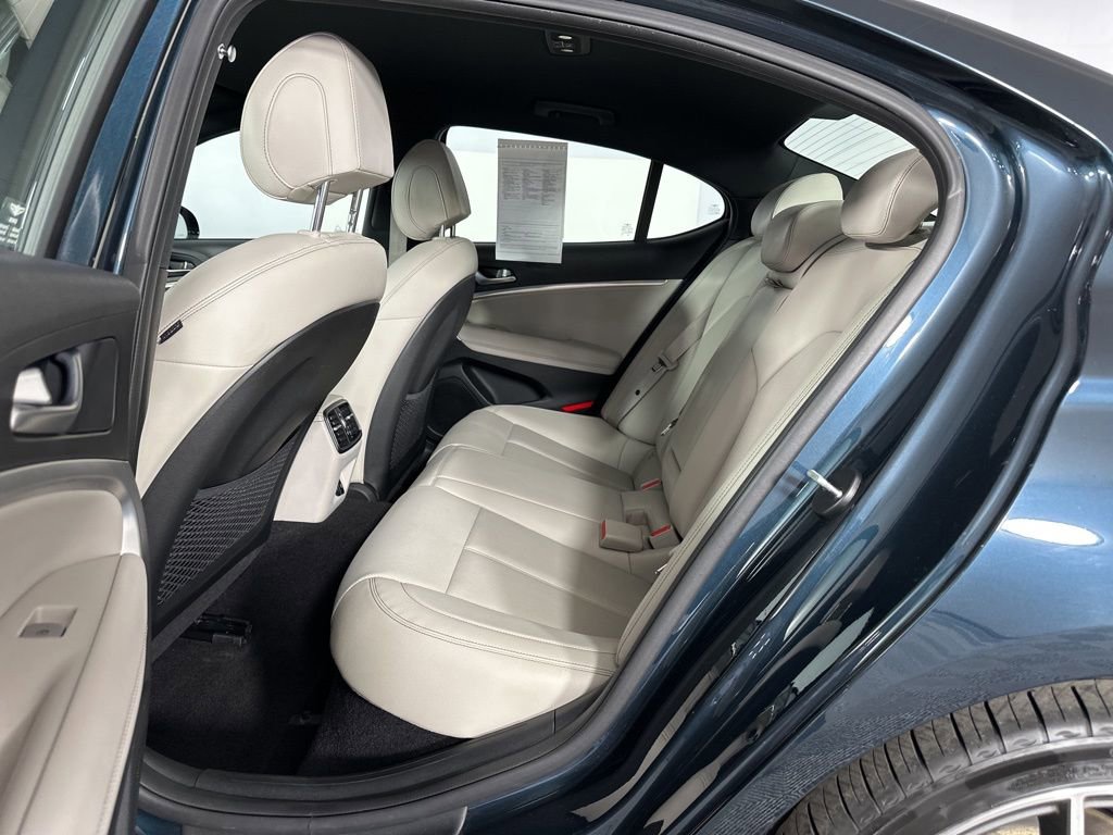 Used 2023 Genesis G70 2.0T image 20