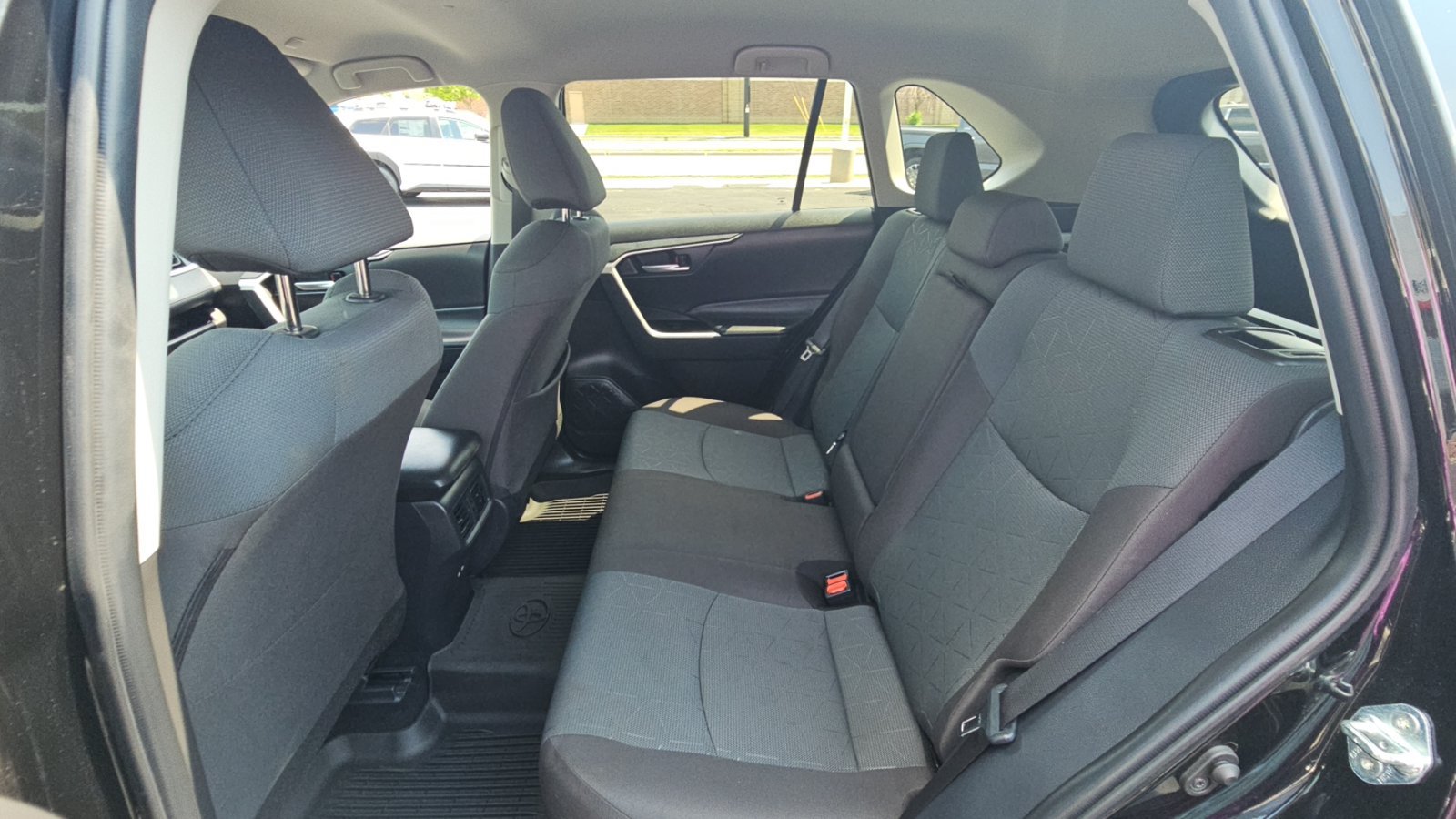 Certified 2025 Toyota RAV4 XLE AWD/4WD image 27
