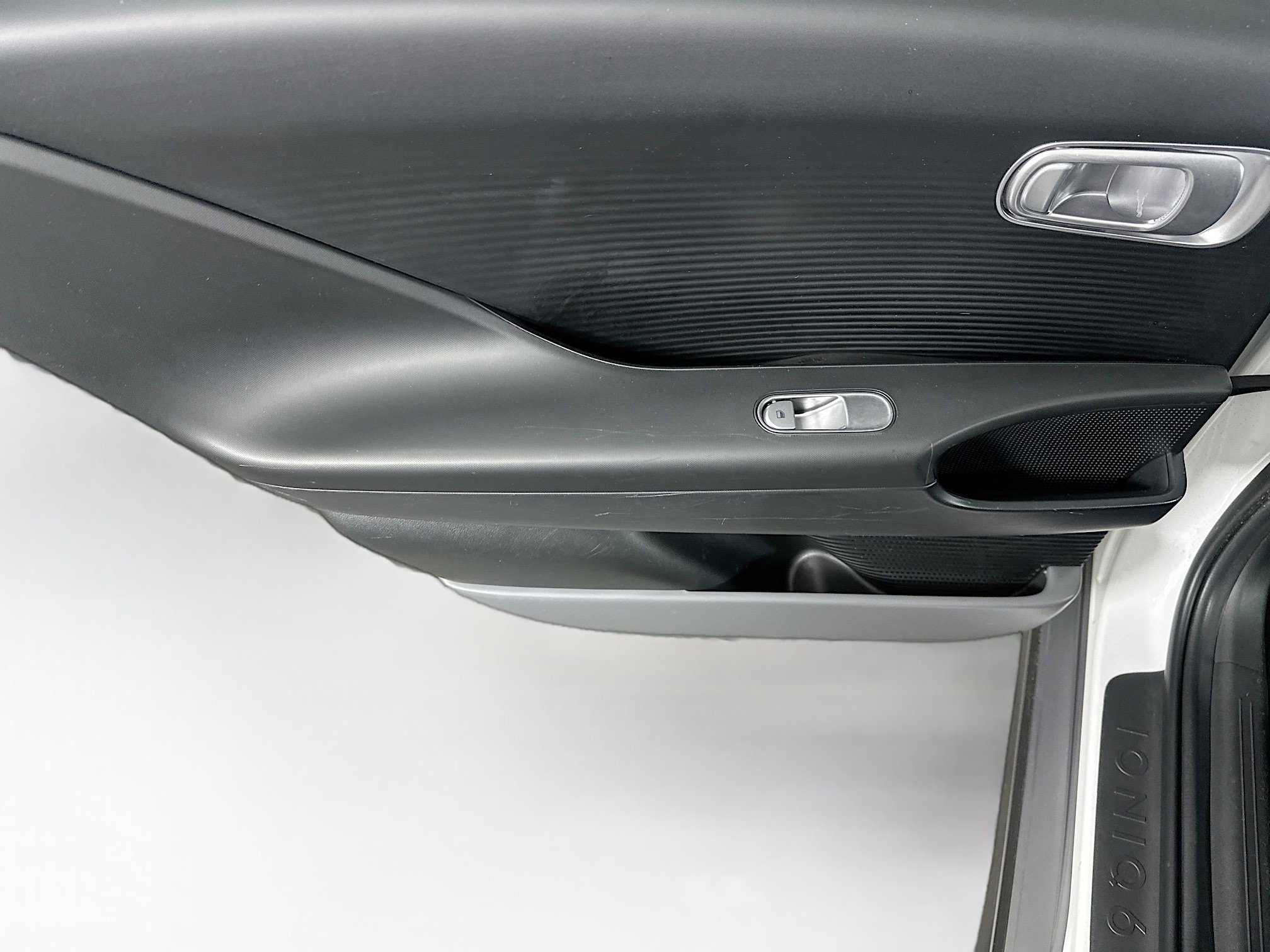 Used 2024 Hyundai Ioniq 6 SE image 27