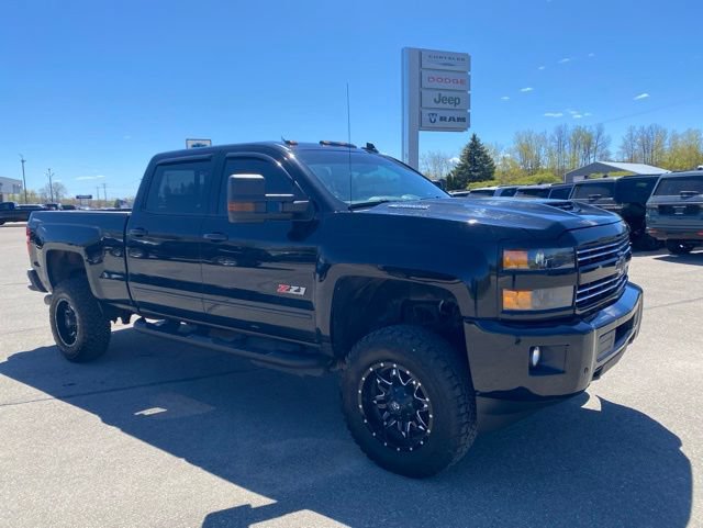 Used 2019 Chevrolet Silverado 2500 LTZ w/ Duramax Plus Package AWD/4WD image 7