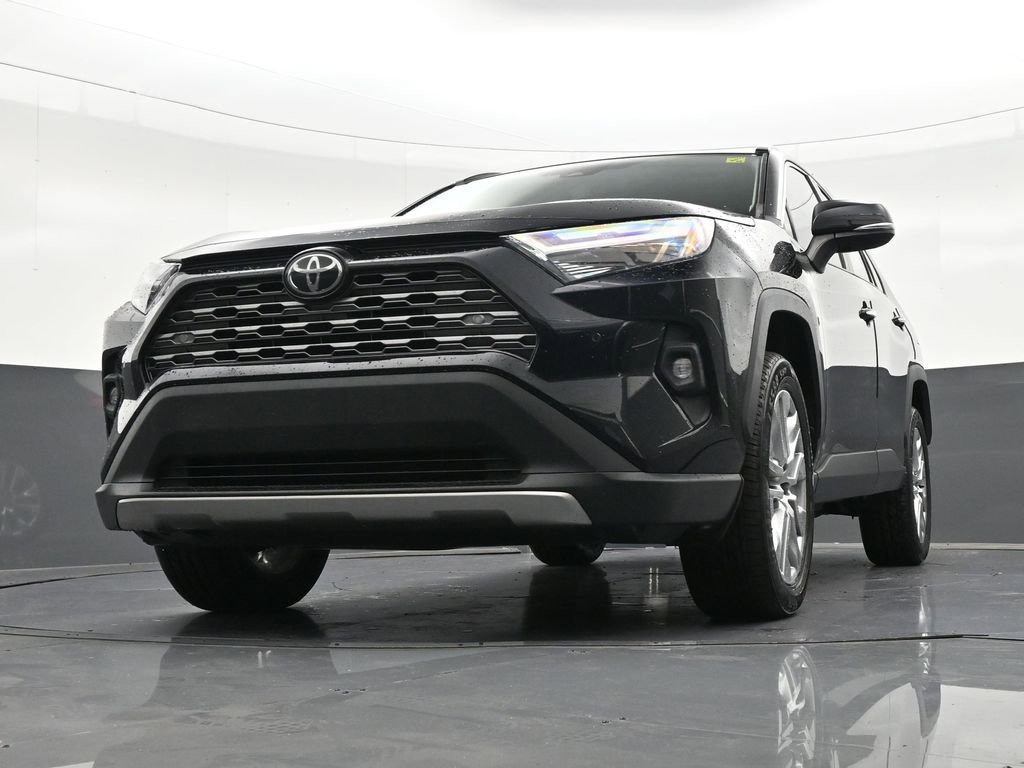 Used 2022 Toyota RAV4 Limited w/ Limited Grade Weather Package FWD image 29
