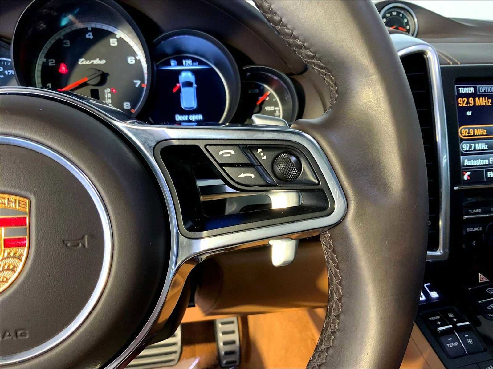 Used 2015 Porsche Cayenne Turbo AWD/4WD image 28