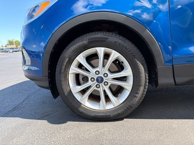Used 2017 Ford Escape SE FWD image 11