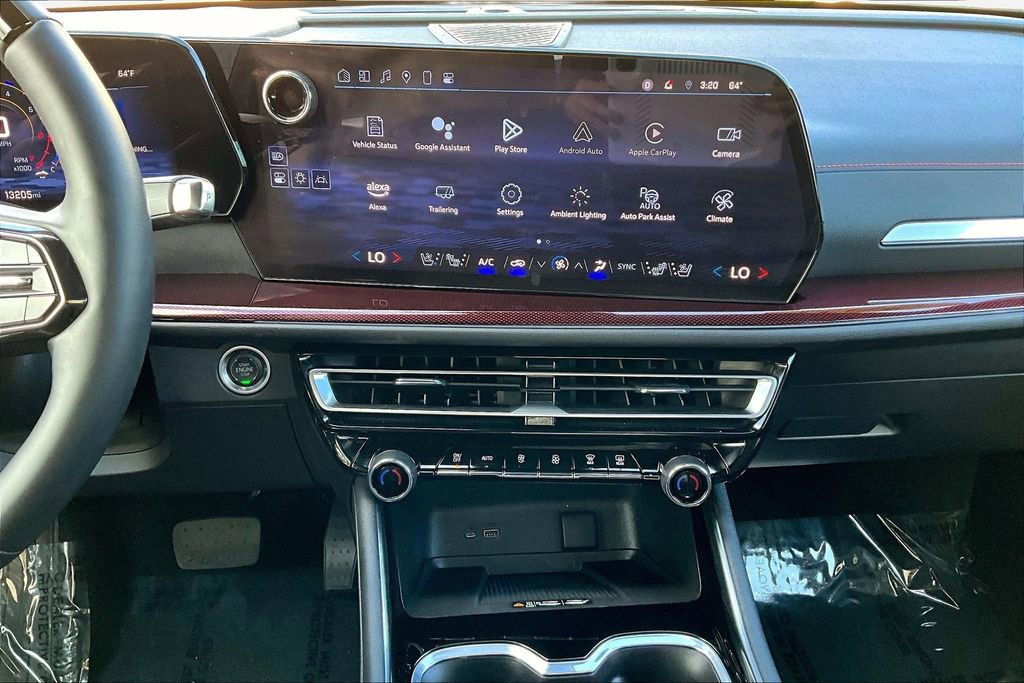 Used 2024 Chevrolet Traverse RS w/ LPO, Floor Liner Package image 6