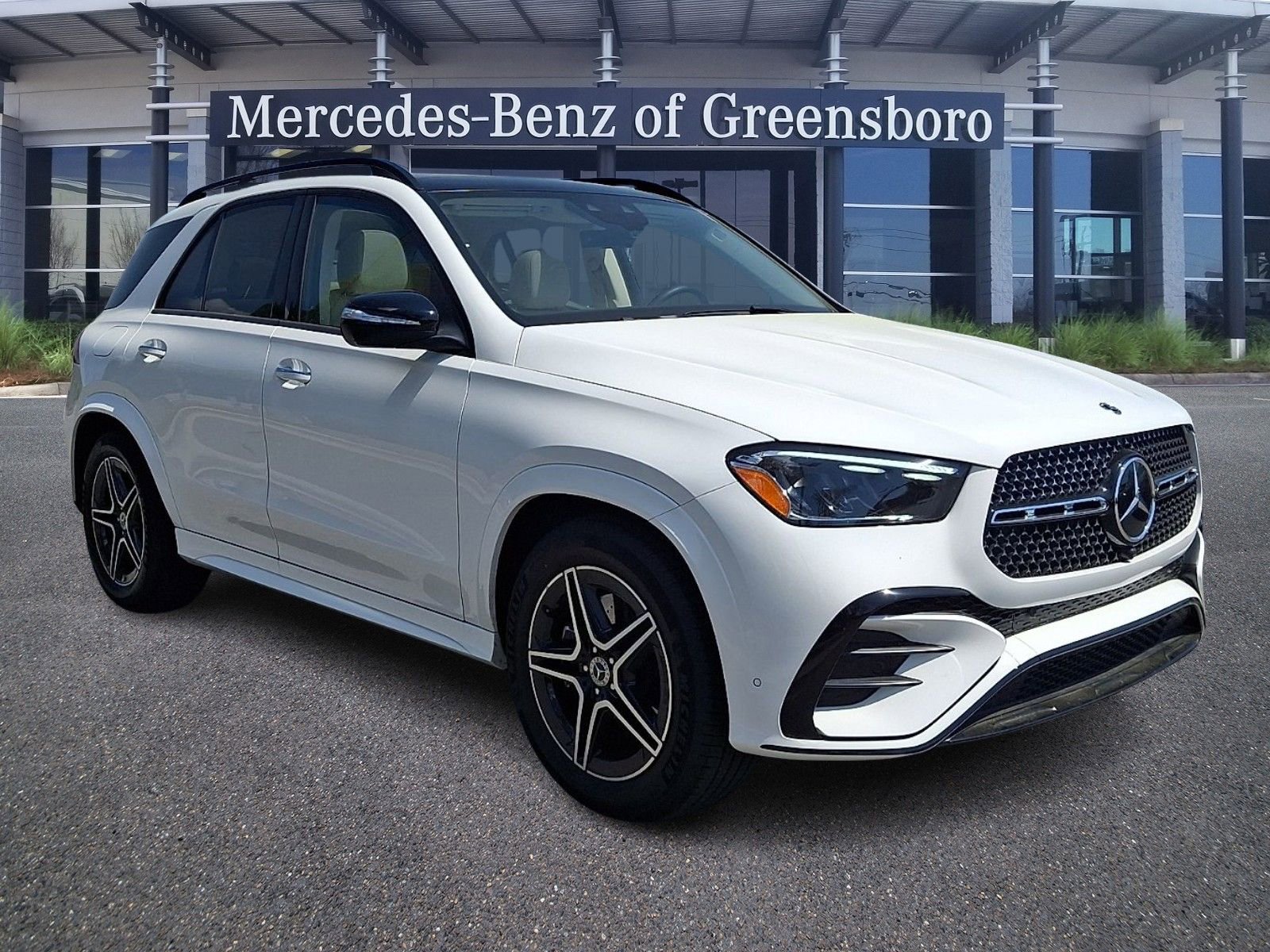 Used 2026 Mercedes-Benz GLE 450 4MATIC image 3