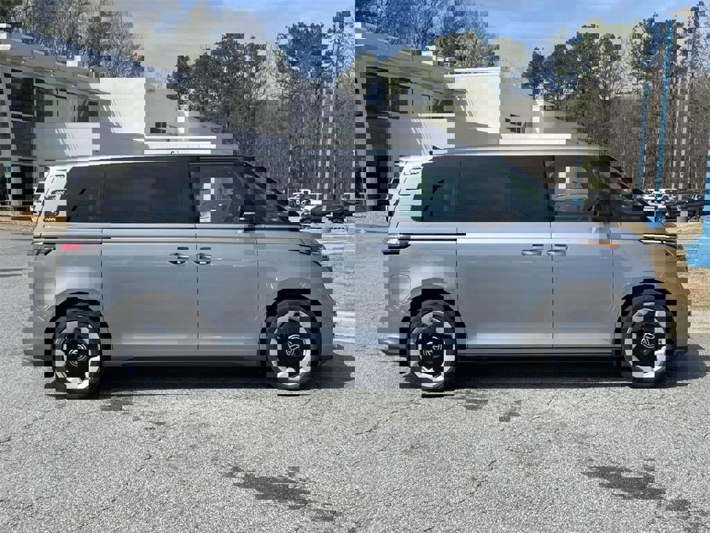 New 2025 Volkswagen ID. Buzz Pro S image 3