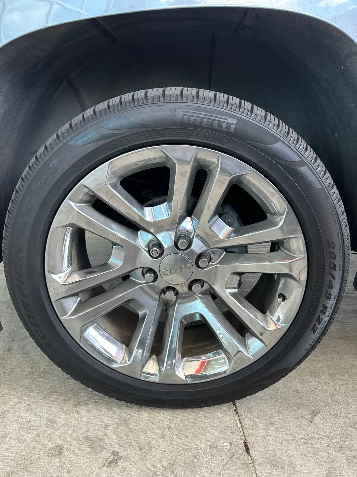 Used 2018 GMC Yukon SLT w/ Premium Edition RWD image 3