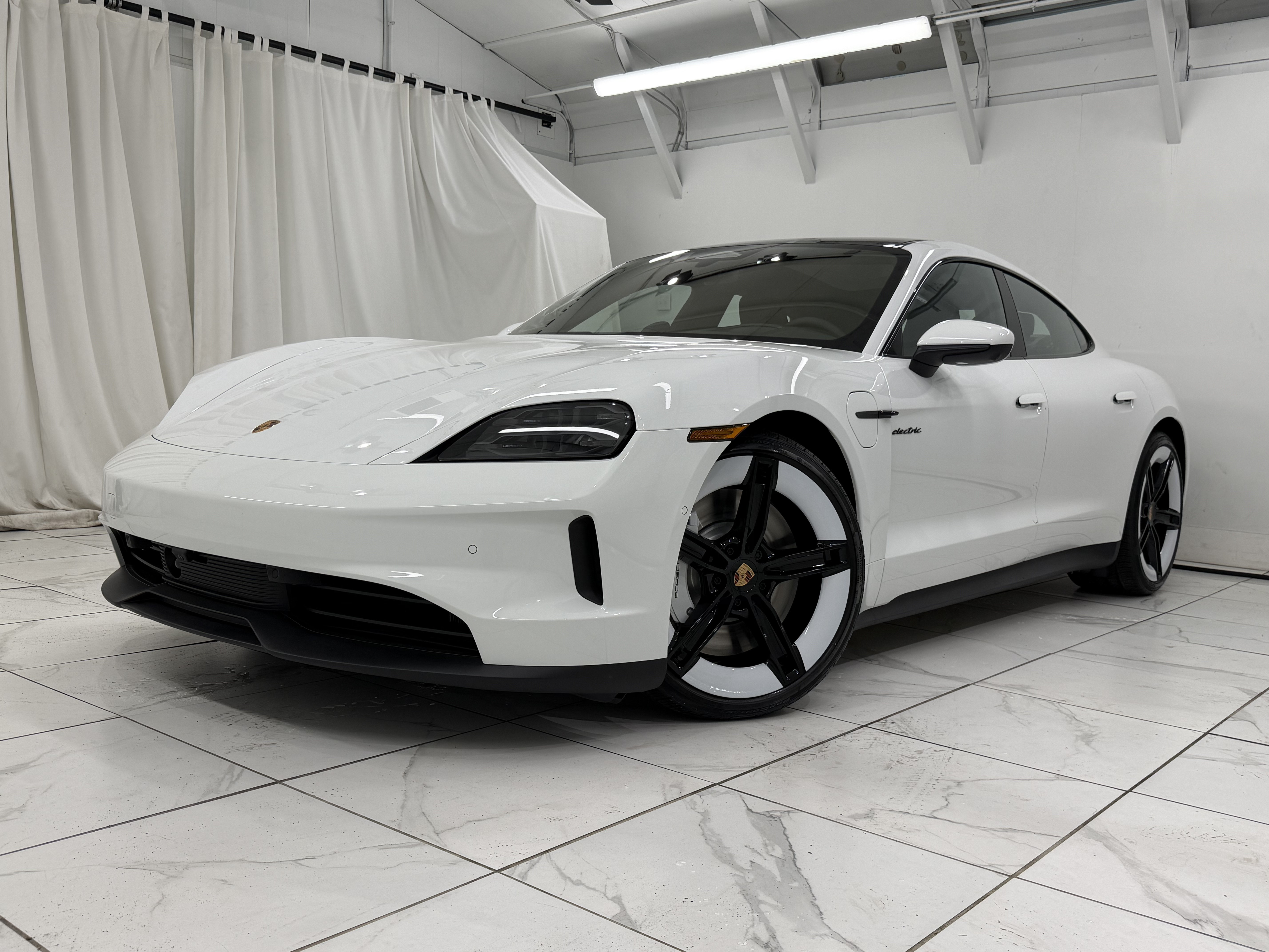 New 2026 Porsche Taycan 4S AWD/4WD image 7