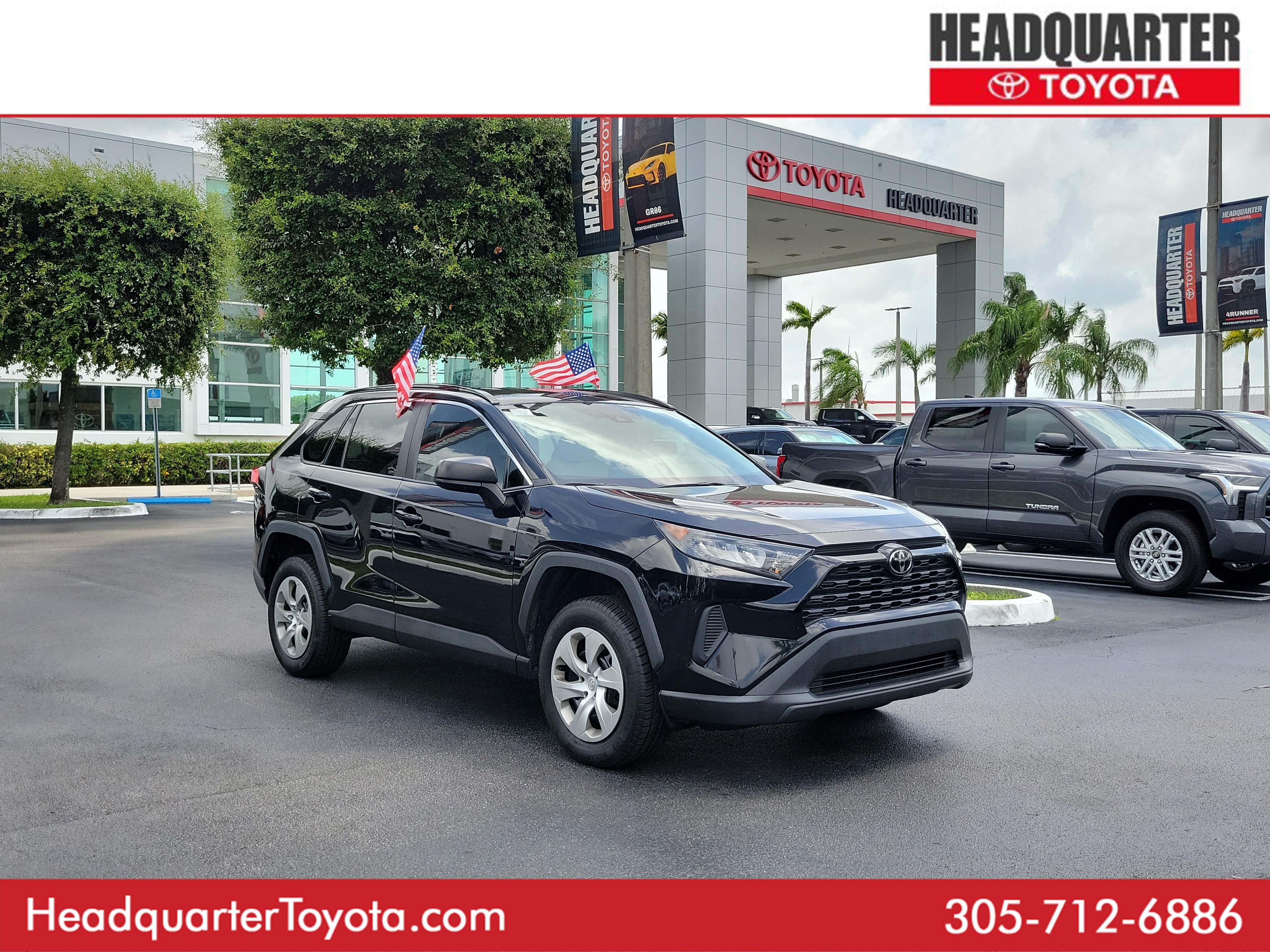 Used 2021 Toyota RAV4 LE FWD image 1