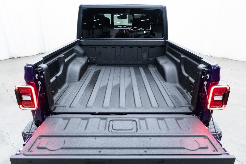 New 2026 Jeep Gladiator Sport AWD/4WD image 8