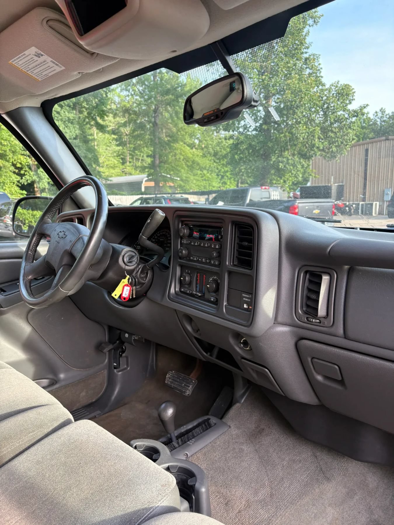 Used 2004 Chevrolet Silverado 1500 LS w/ Light Duty Power Package AWD/4WD image 17