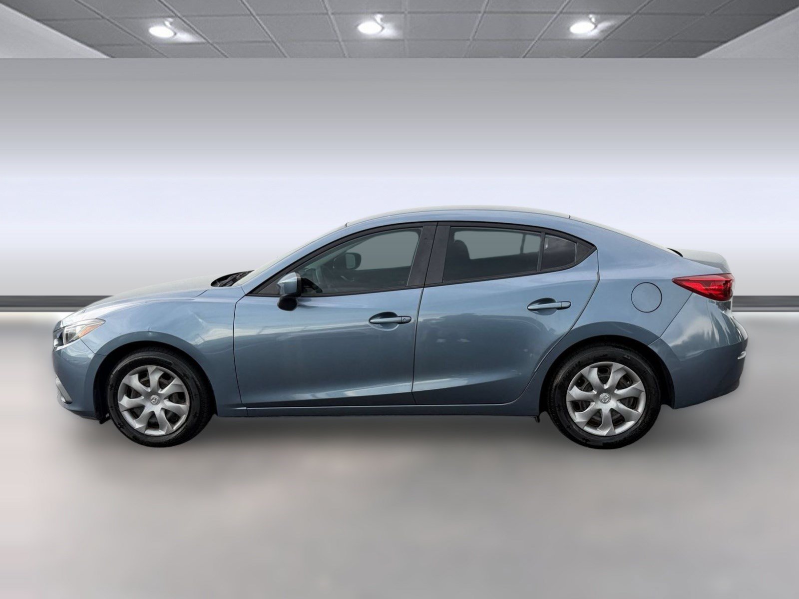 Used 2015 MAZDA MAZDA3 i Sport FWD image 2