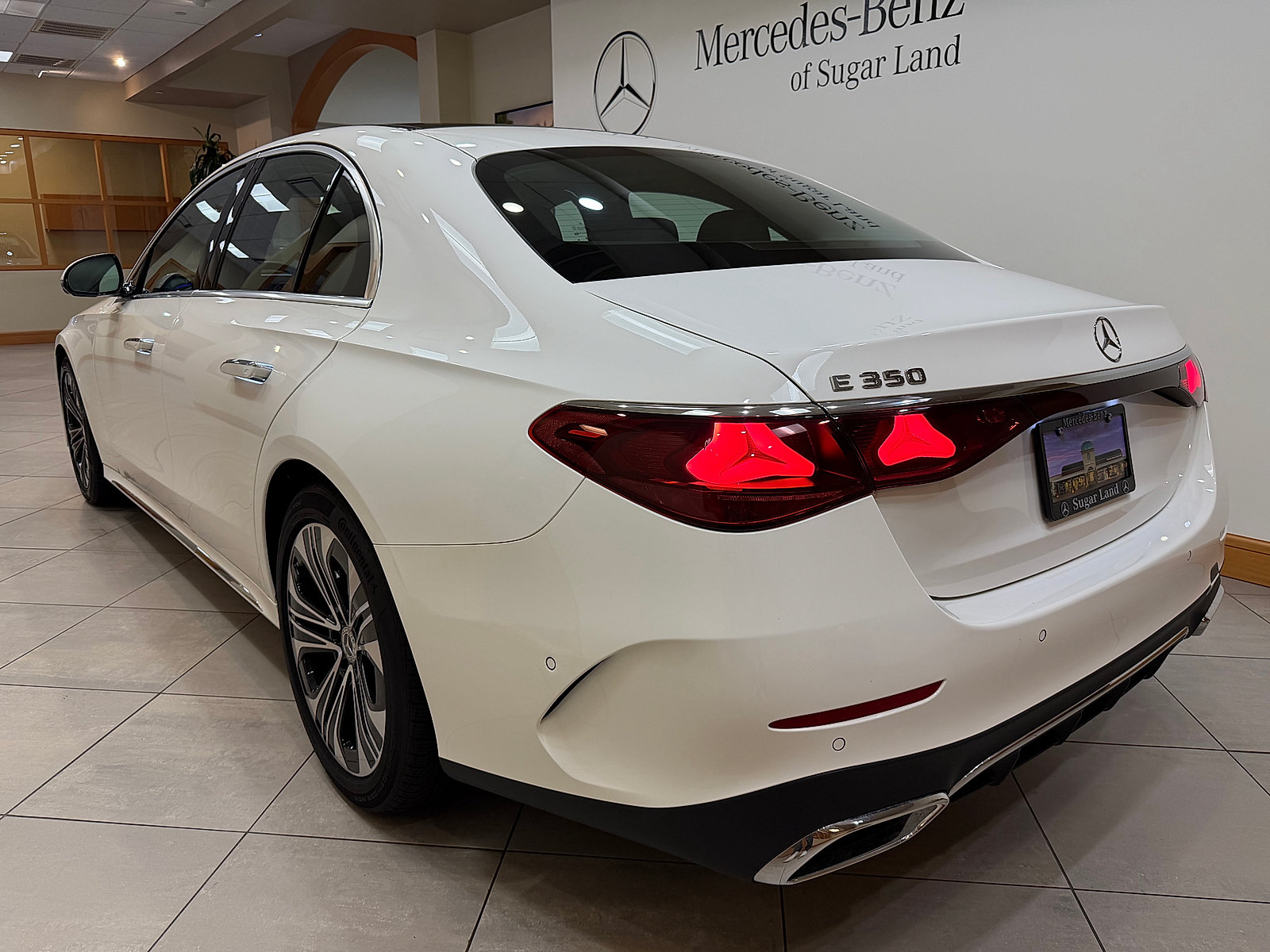 Certified 2025 Mercedes-Benz E 350 Sedan image 4