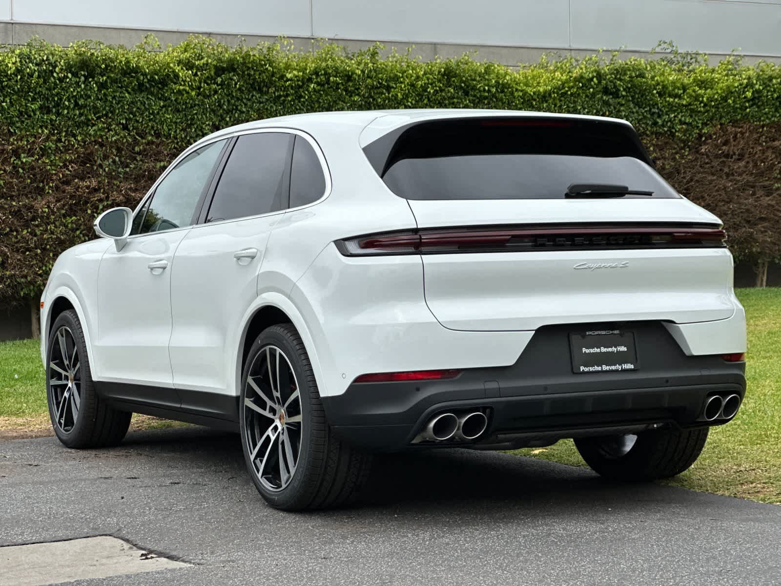 New 2026 Porsche Cayenne S AWD/4WD image 3