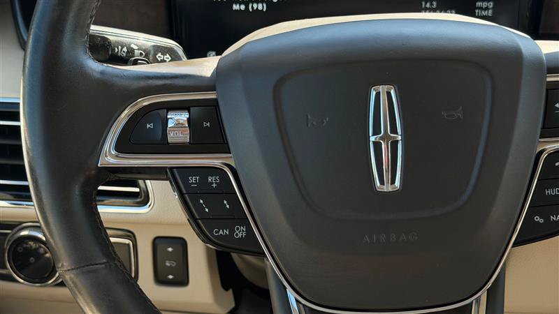 Used 2021 Lincoln Navigator Reserve w/ Luxury Package AWD/4WD image 31